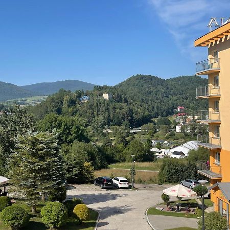 فندق Korona Sanatorium Uzdrowiskowe موشينا المظهر الخارجي الصورة
